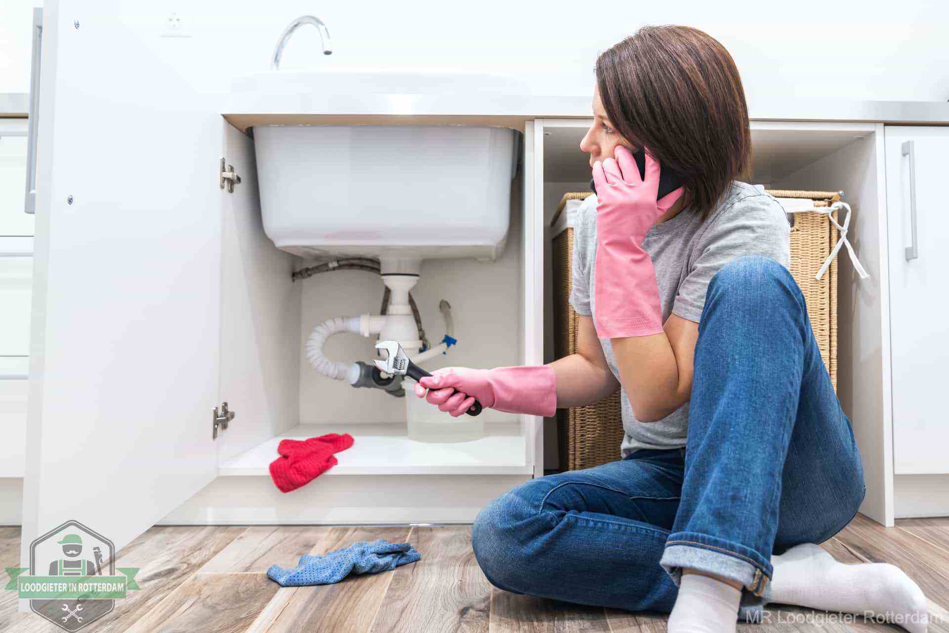 Toilet verstopt bij bedrijven Nieuwegein? Bel 030 308 09 07